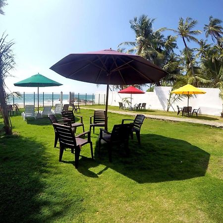 Ramon Beach Resort Ambalangoda  Bagian luar foto