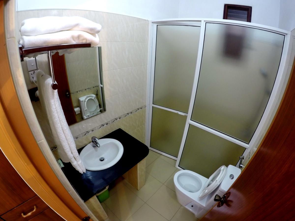 Ramon Beach Resort Ambalangoda  Bagian luar foto
