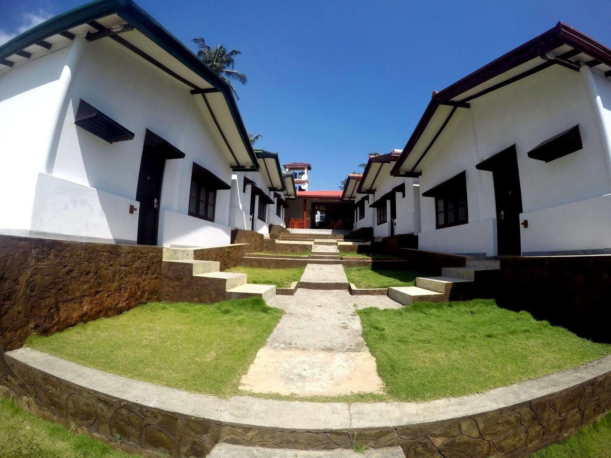 Ramon Beach Resort Ambalangoda  Bagian luar foto