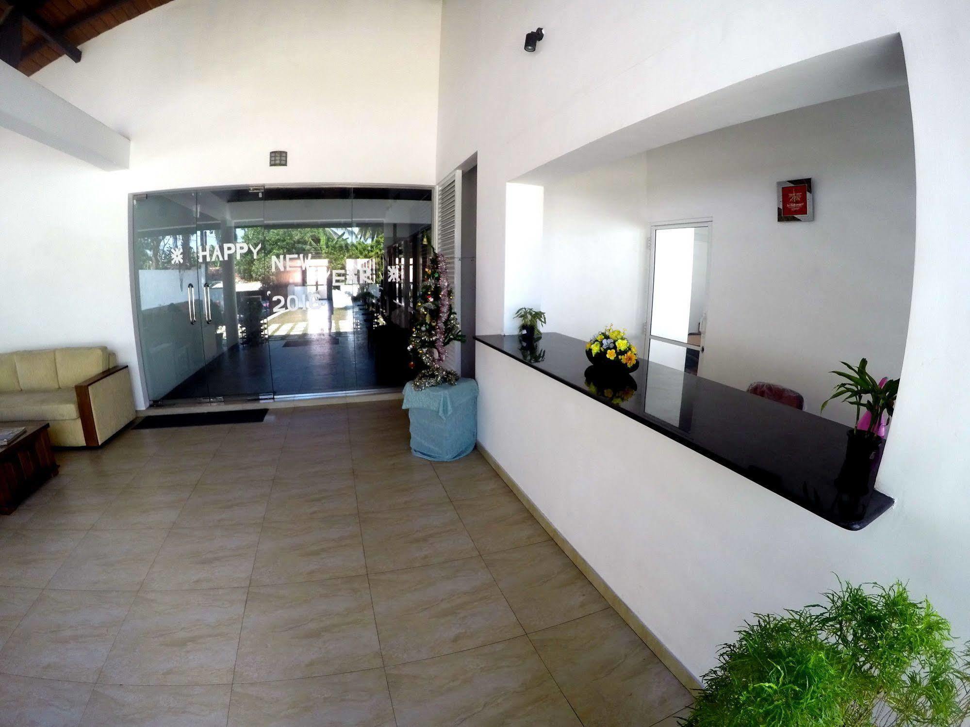 Ramon Beach Resort Ambalangoda  Bagian luar foto