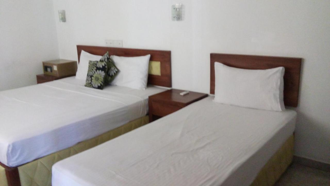 Ramon Beach Resort Ambalangoda  Bagian luar foto
